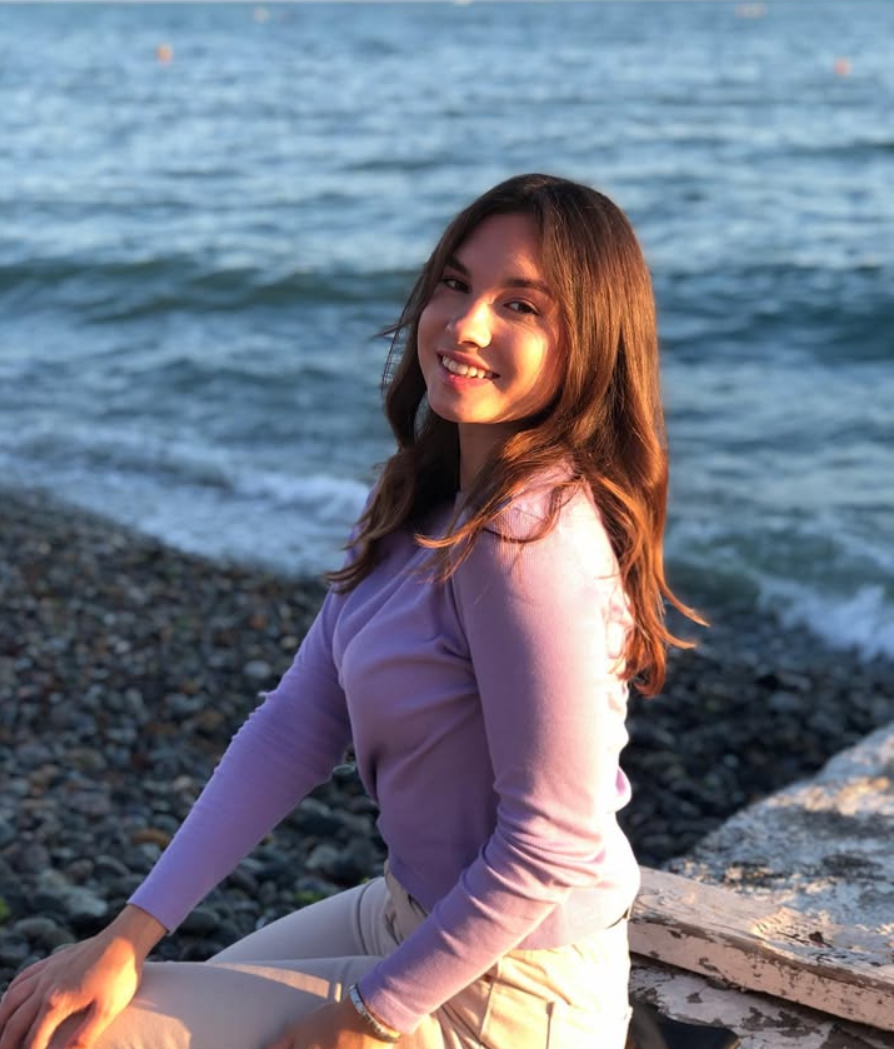 Рожнова Валерия Евгеньевна (Амирджанян)