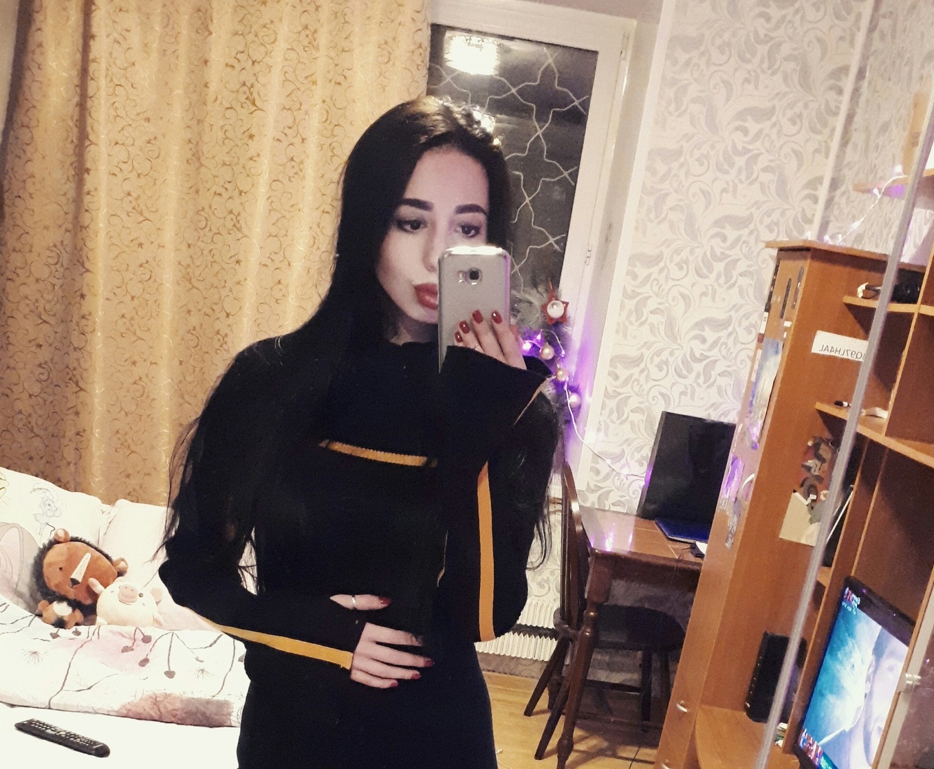 Ника Розанова